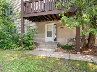 4836 Grenwich Trl N, Oakdale, MN 55128