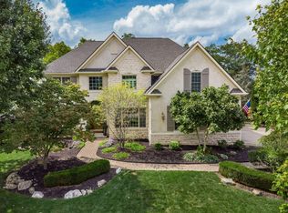 8151 Winchcombe Dr, Dublin, OH