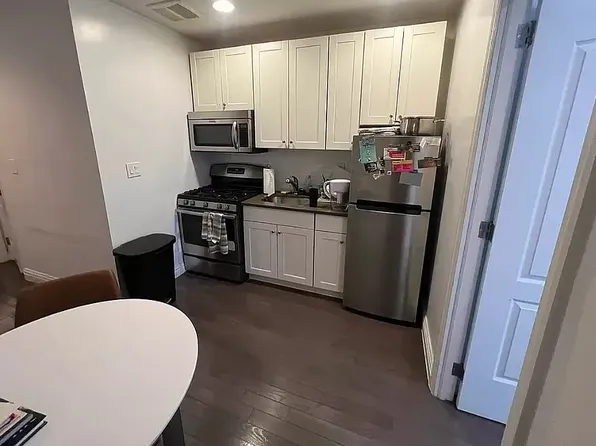 132 Orchard St APT 5, New York, NY 10002