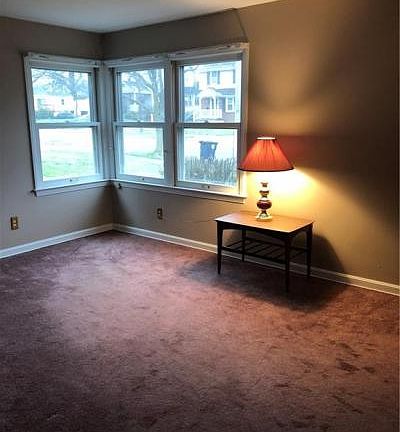 4th image of 410 Brewer Ave