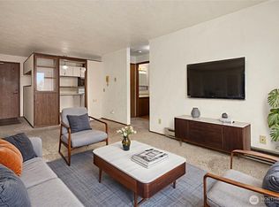 2100 N 106th St UNIT 402, Seattle, WA
