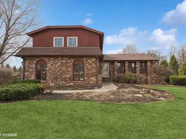 248 Cardinal Dr, Bloomingdale, IL 60108