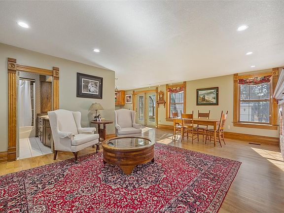 3rd image of 21162 Kent Bridge Rd