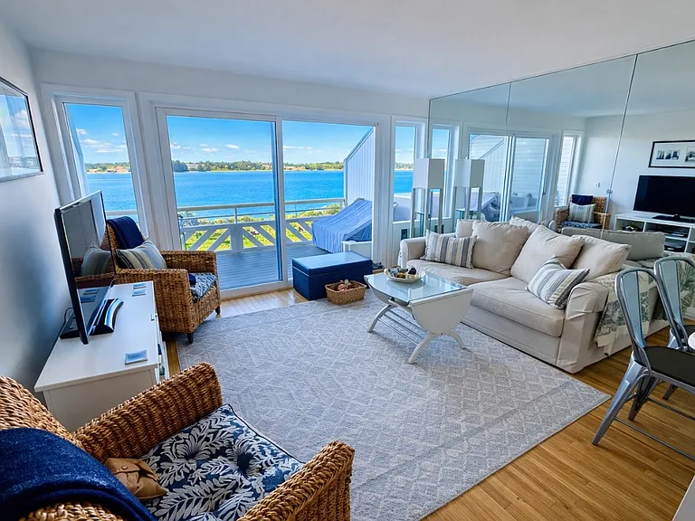 274 Dune Rd #26 — Photo 1