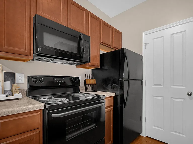 Crosspoint Apartments — Photo 6