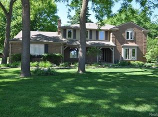 2850 Kilburn Ct, Rochester Hills, MI 48306