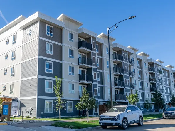 21817 91a Ave NW, Edmonton, AB