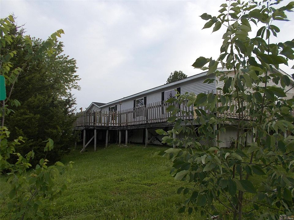 1st image of 15 Shelter Dr