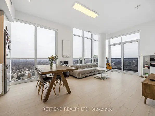 30 Gibbs Rd #3302, Toronto, ON M9B 6L6