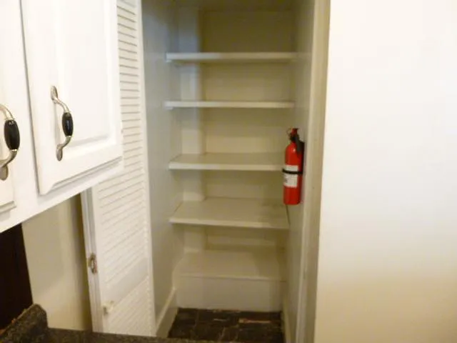 416 S Adams St — Photo 18