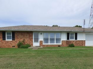 152 E 800 S, Fort Branch, IN 47648