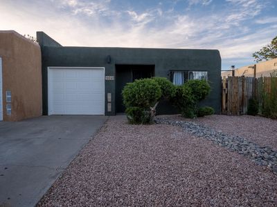 6049 Namath Ave NW, Albuquerque, NM, 87120