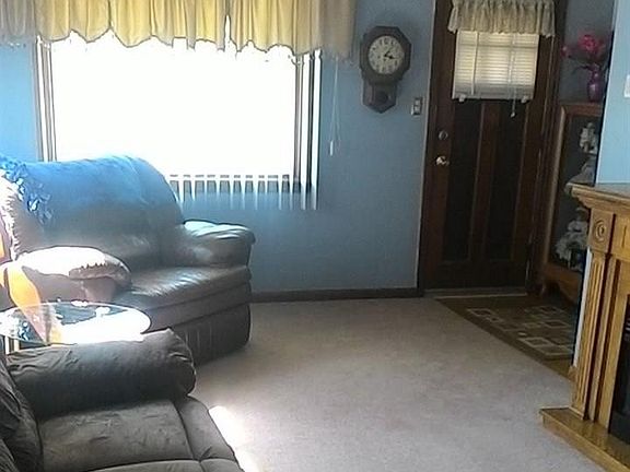 5th image of 336 & 338 N 61st Ave W