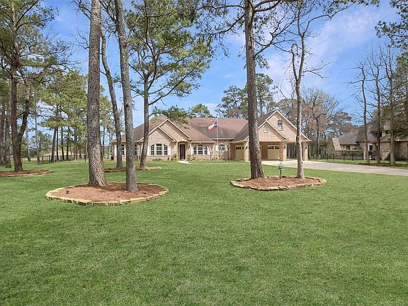 2nd image of 32950 Sawgrass Ct