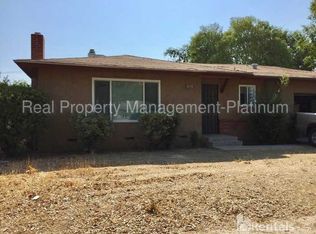 2055 S Whitney Ave, Fresno, CA 93702