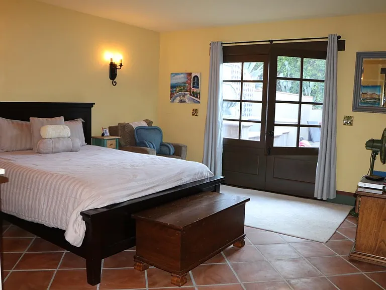 754 Alameda Padre Serra — Photo 22