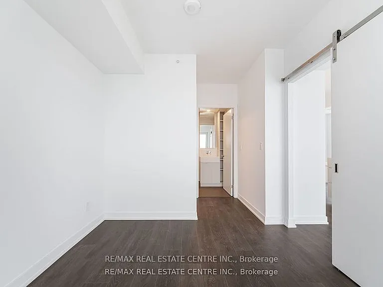 370 Martha St #1703 — Photo 24
