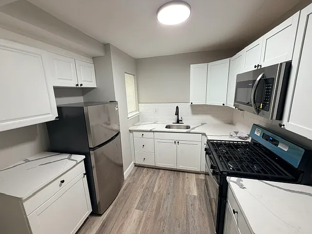 1001 N Church St — Photo 3