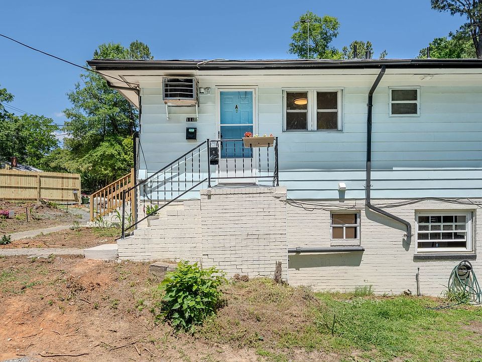 1st image of 114 Estes Dr #A