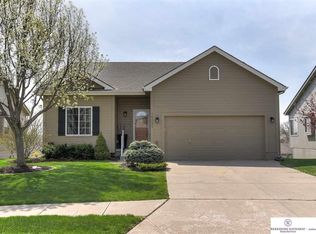 19031 Jacobs St, Omaha, NE 68135