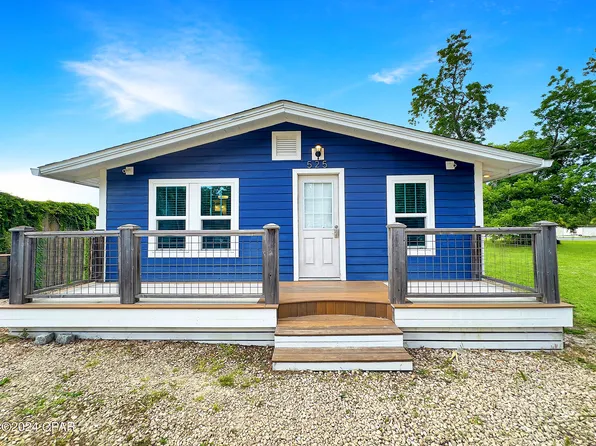525 3rd St, Port Saint Joe, FL 32456