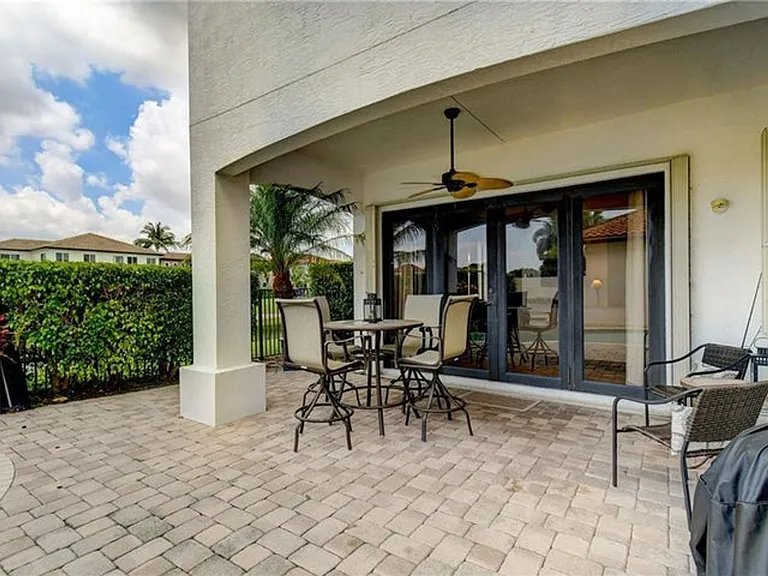 4169 Artesa Dr — Photo 15