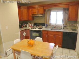 60 Madison Ave #1A, Cambridge, MA 02140