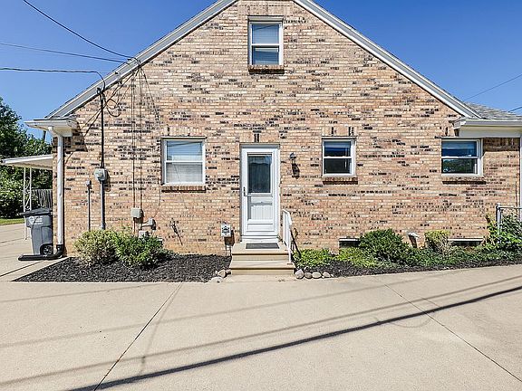 4th image of 3278 Escott Ave