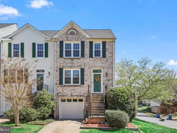 5840 Watermark Cir, Centreville, VA 20120