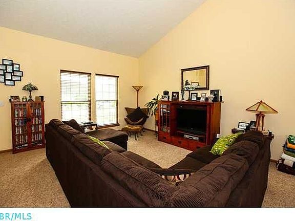 5th image of 1072 Wilshire Ct