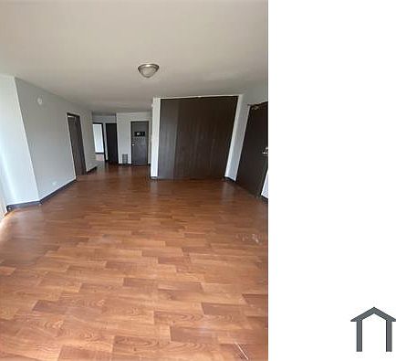 3rd image of 3141 W Madison St #203