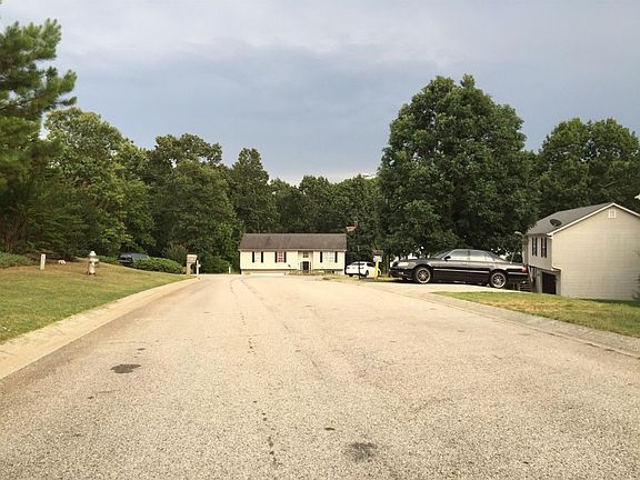 4th image of 1062 Bridle Creek Dr