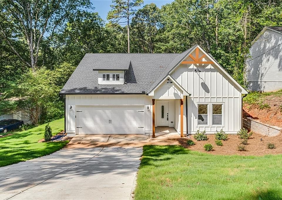 1st image of 3817 Clubhouse Dr
