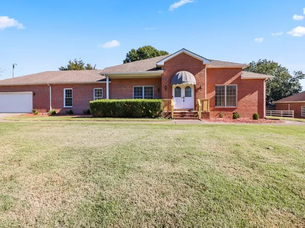 1661 S Walker Rd, Pleasant View, TN 37146