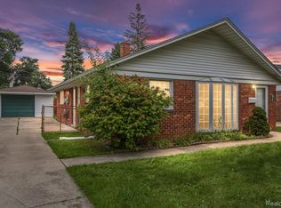 18753 Koester St, Riverview, MI 48193