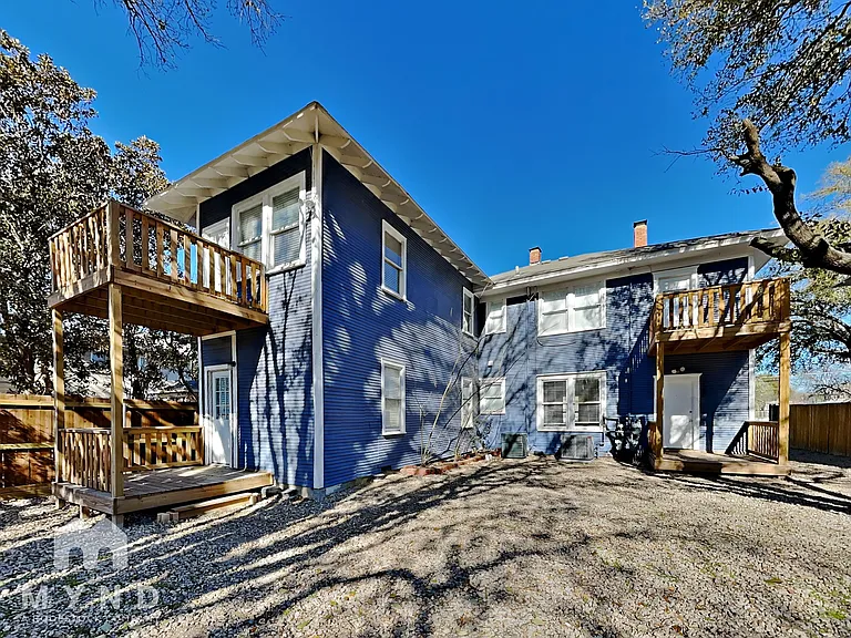 4624 Junius St #D — Photo 9