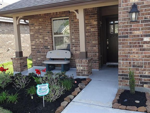 2nd image of 5014 Lord Crest Ln