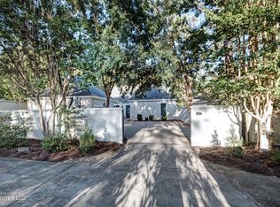 4206 Ridgewood Rd, Jackson, MS 39211