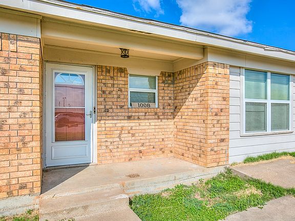 5th image of 1008 Country Club Rd