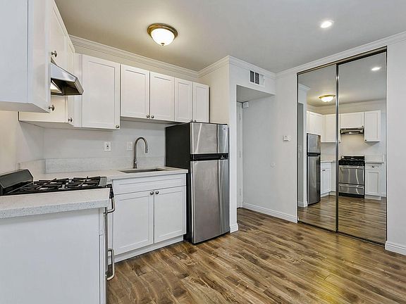 2nd image of 1745 N Orange Dr APT 116