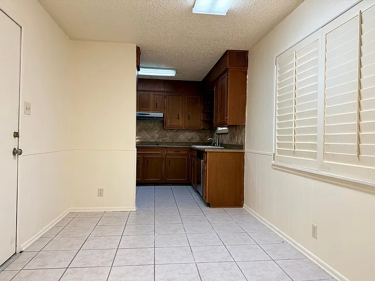 2213 Culver Dr — Photo 12