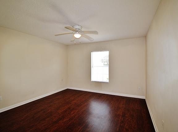 5th image of 4384 Melissa Ct W #W