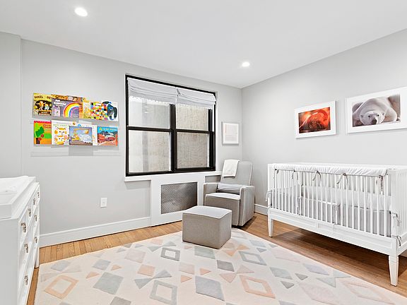 5th image of 221 E 78th St APT 3C