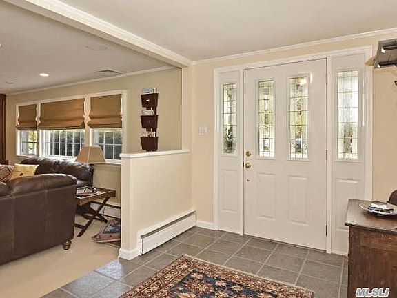 2nd image of 62 Harriet Ln