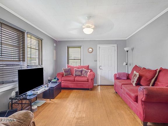 4th image of 1214 Julia St