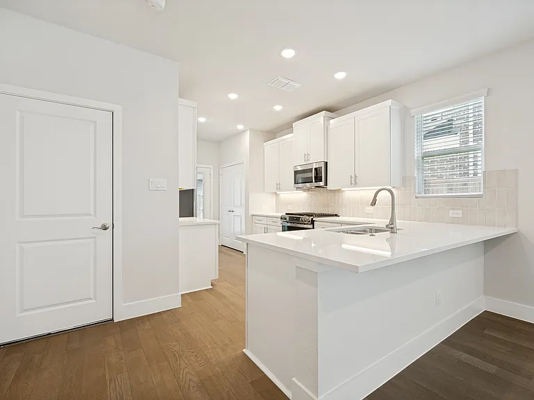 11572 Empress Dr — Photo 15