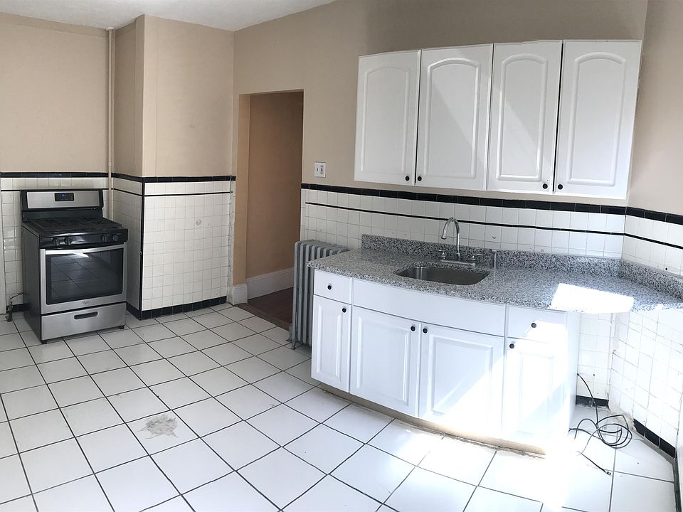 41 Stratton St 1 Apartment Rentals Dorchester Center, MA Zillow