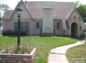 1st image of 1934 W Gramercy Pl