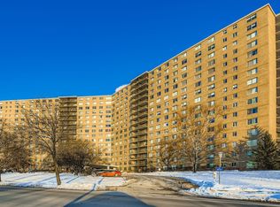 7033 N Kedzie Ave APT 1004, Chicago, IL 60645