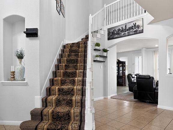 2nd image of 5900 Paddlefish Dr